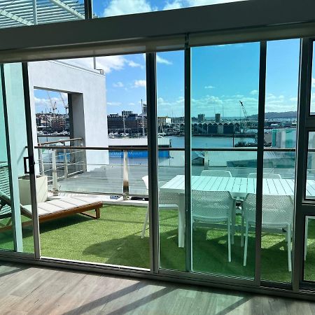 Spacious Penthouse With Spectacular Harbour Views! أوكلاند المظهر الخارجي الصورة