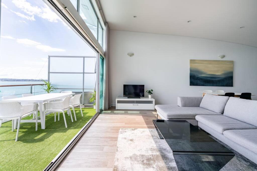 Spacious Penthouse With Spectacular Harbour Views! أوكلاند المظهر الخارجي الصورة
